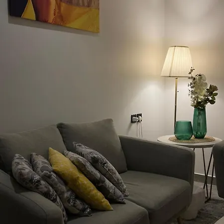 شقة انيقه بصاله وغرفه نوم - دخول ذاتي Riyadh Exterior photo
